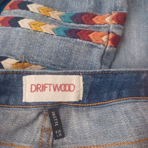Driftwood Jeans Collette Embroidered Blue Denim Raw Hem Cropped Length Womens 26 - Picture 4 of 13